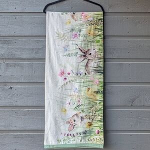 NWOT Shabby Chic Easter Bunny Garden Table Runner Daffodils Butterflies Daisies